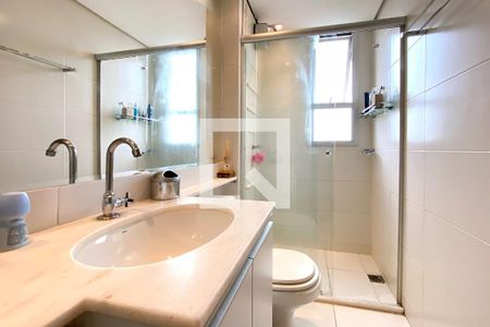 Banheiro da Suíte 1 de apartamento à venda com 3 quartos, 87m² em Grajaú, Belo Horizonte