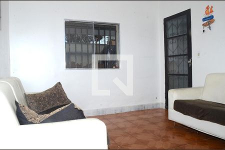 Sala de casa à venda com 3 quartos, 120m² em Vitoria, Belo Horizonte