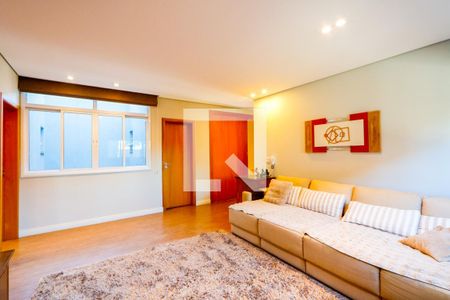Sala de TV de casa à venda com 4 quartos, 379m² em Vila Homero Thon, Santo André