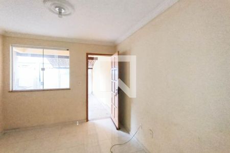 Sala de casa para alugar com 2 quartos, 100m² em Guaratiba, Rio de Janeiro