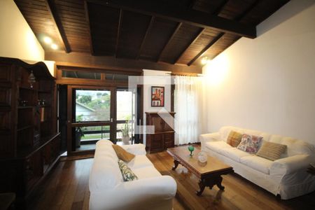 Sala 1 de casa para alugar com 5 quartos, 388m² em Chácara das Pedras, Porto Alegre