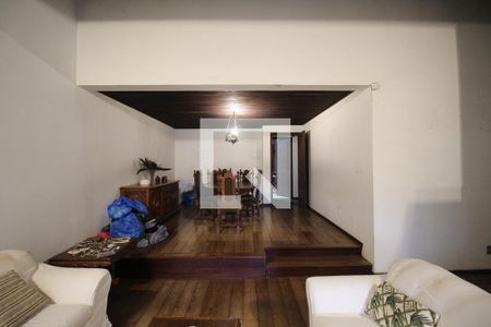 Sala 1 de casa para alugar com 5 quartos, 388m² em Chácara das Pedras, Porto Alegre