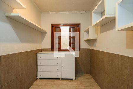 Quarto 2 de casa à venda com 3 quartos, 202m² em Vila Ernesto, São Paulo
