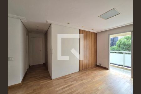 Sala de apartamento para alugar com 1 quarto, 72m² em Indianópolis, São Paulo