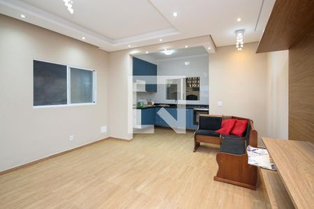 Sala de casa de condomínio para alugar com 3 quartos, 86m² em Parque Dom Henrique, Cotia