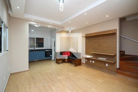 Sala de casa de condomínio para alugar com 3 quartos, 86m² em Parque Dom Henrique, Cotia