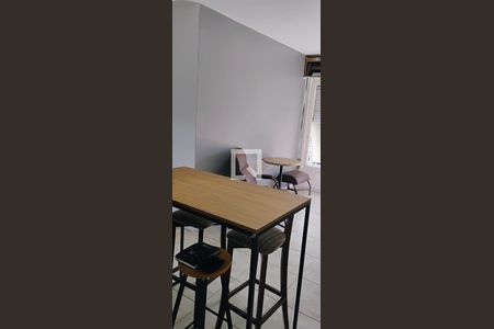 Sala de apartamento à venda com 1 quarto, 47m² em Jardim do Salso, Porto Alegre