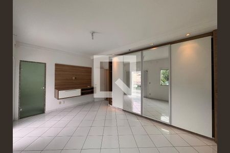 Suíte 1 de casa de condomínio para alugar com 4 quartos, 300m² em Vargem Pequena, Rio de Janeiro
