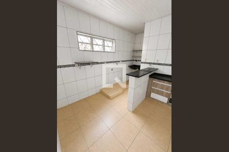 Cozinha de casa de condomínio para alugar com 3 quartos, 112m² em QR 514, Brasília