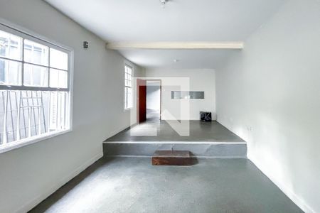 Casa à venda com 2 quartos, 110m² em Jardim das Bandeiras, São Paulo