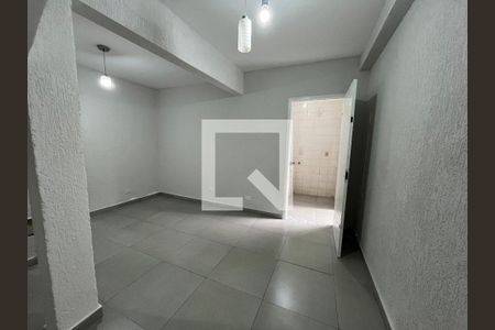 Sala de casa à venda com 3 quartos, 130m² em Sítio do Mandaqui, São Paulo