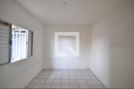 Sala/Quarto de casa para alugar com 3 quartos, 230m² em Vila Medeiros, São Paulo