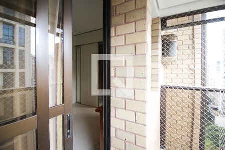 Varanda de apartamento à venda com 1 quarto, 33m² em Moema, São Paulo