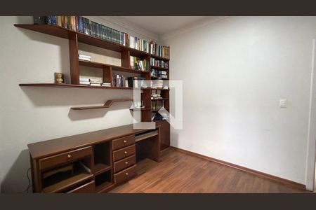 Casa à venda com 4 quartos, 200m² em Água Rasa, São Paulo