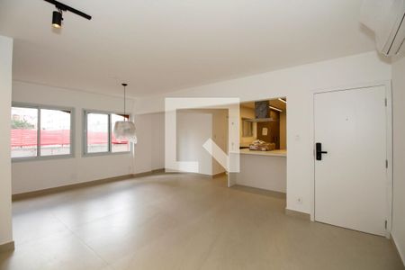Sala de Estar e Jantar de apartamento para alugar com 2 quartos, 120m² em Cerqueira César, São Paulo