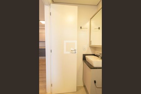 Banheiro Social de apartamento para alugar com 1 quarto, 45m² em Centro, Curitiba