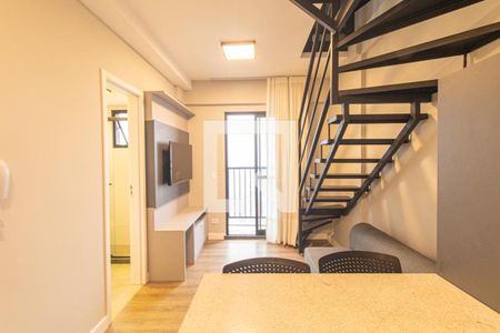 Sala/Cozinha de apartamento para alugar com 1 quarto, 45m² em Centro, Curitiba