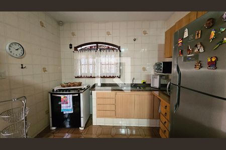 Casa à venda com 3 quartos, 250m² em Jardim Torres Sao Jose, Jundiaí