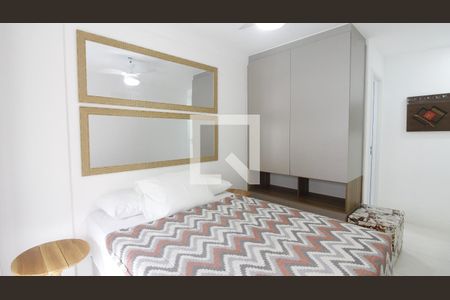 Apartamento para alugar com 2 quartos, 200m² em Vila Nova, Cabo Frio