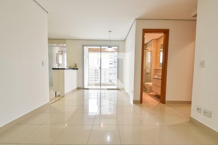 Sala de apartamento à venda com 2 quartos, 62m² em Vila Dom Pedro I, São Paulo