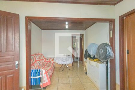 Casa à venda com 2 quartos, 100m² em Guajuviras, Canoas