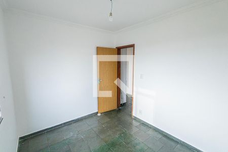 Quarto 1 de apartamento para alugar com 2 quartos, 55m² em Piratininga, Belo Horizonte