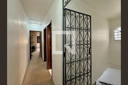 Corredor Quartos  de casa para alugar com 3 quartos, 155m² em Vila Sao Francisco (zona Sul), São Paulo