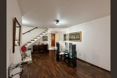 Sala de casa para alugar com 3 quartos, 155m² em Vila Sao Francisco (zona Sul), São Paulo