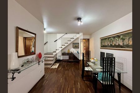 Sala de casa para alugar com 3 quartos, 155m² em Vila Sao Francisco (zona Sul), São Paulo