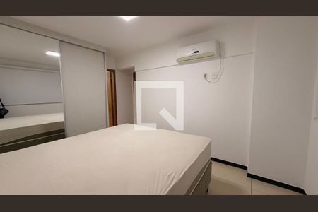 Quarto 2 de apartamento para alugar com 2 quartos, 56m² em Setor Bueno, Goiânia