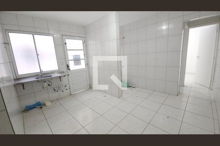 Cozinha de apartamento para alugar com 1 quarto, 36m² em Vila Ré, São Paulo