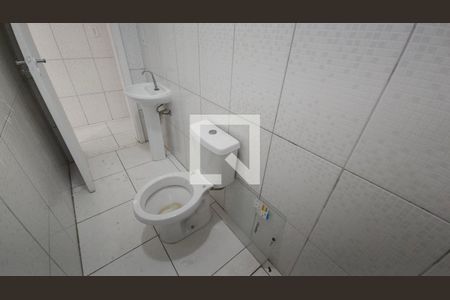 Banheiro de apartamento para alugar com 1 quarto, 36m² em Vila Ré, São Paulo