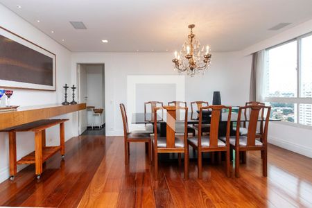 Sala de apartamento à venda com 2 quartos, 192m² em Campo Belo, São Paulo