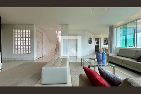 Sala  de casa à venda com 5 quartos, 438m² em São Bento, Belo Horizonte