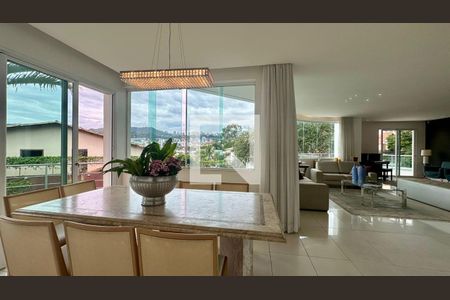 Sala  de casa à venda com 5 quartos, 438m² em São Bento, Belo Horizonte