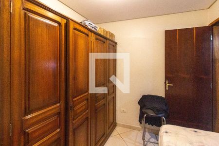 Quarto 1 - Apartamento 1 de casa à venda com 8 quartos, 450m² em Gopouva, Guarulhos