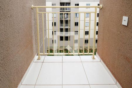 Varanda Sala de apartamento para alugar com 2 quartos, 47m² em Granja Viana, Cotia