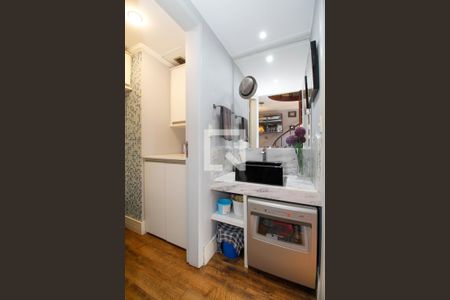 Lavabo de apartamento para alugar com 1 quarto, 80m² em Cerqueira César, São Paulo