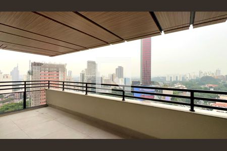 Varanda de apartamento à venda com 2 quartos, 67m² em Pinheiros, São Paulo