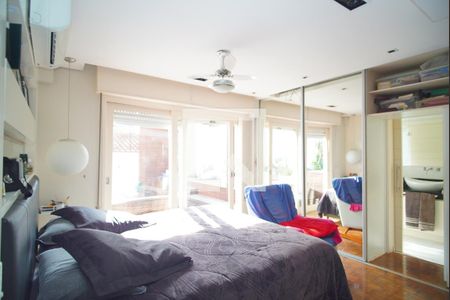 Suíte de casa para alugar com 4 quartos, 430m² em Boa Vista, Porto Alegre