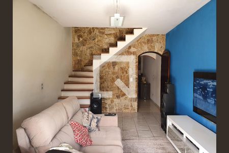Sala de casa à venda com 3 quartos, 176m² em Jardim Guacuri, Diadema