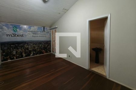 Quarto Suíte de casa para alugar com 4 quartos, 370m² em Guarani, Campinas