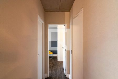 Corredor de apartamento para alugar com 2 quartos, 70m² em Itaim Bibi, São Paulo