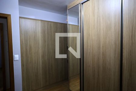 Quarto 1 de apartamento para alugar com 4 quartos, 170m² em Sagrada Família, Belo Horizonte