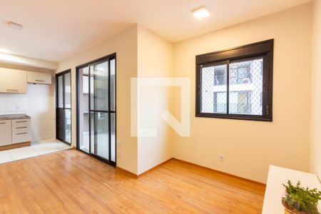 Sala de TV de apartamento à venda com 2 quartos, 57m² em Padroeira, Osasco