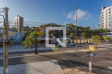 Quarto 1 de apartamento para alugar com 2 quartos, 60m² em São João, Porto Alegre