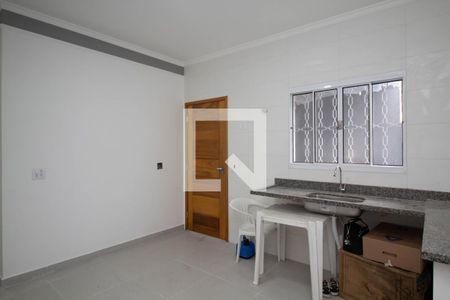 Cozinha de casa para alugar com 2 quartos, 65m² em Parque Mikail, Guarulhos