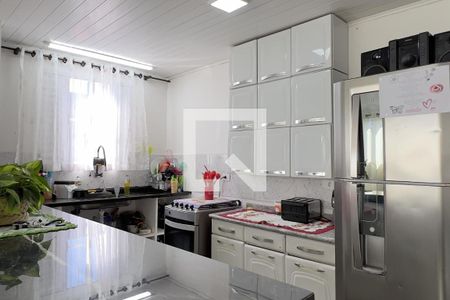 Cozinha e Área de Serviço de casa para alugar com 2 quartos, 110m² em Jardim Palmira, Guarulhos