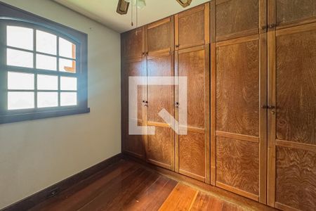 Casa à venda com 4 quartos, 470m² em Santa Lúcia, Belo Horizonte