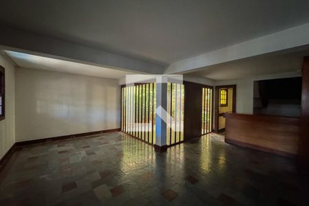 Casa à venda com 4 quartos, 470m² em Santa Lúcia, Belo Horizonte